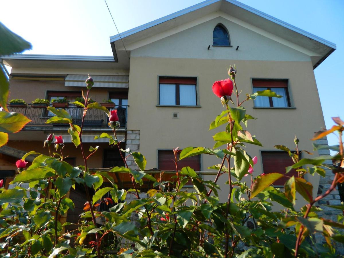 B&B Alla Prossima Gozzano ภายนอก รูปภาพ